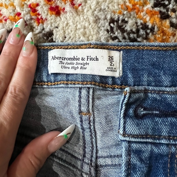 4 Pair Lot Abercrombie Jeans Size 2 - Picture 9 of 9